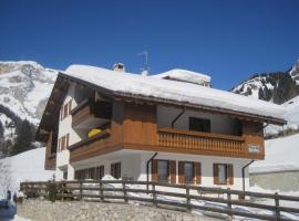 Chalet Pradat, apartment in Arabba