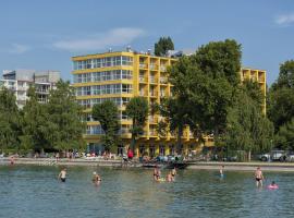 Hotel Lido, hotell piirkonnas Siofok Aranypart, Siófok