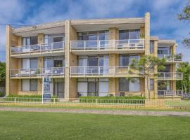 7 Flynn's Beach Apartment – hotel w mieście Port Macquarie