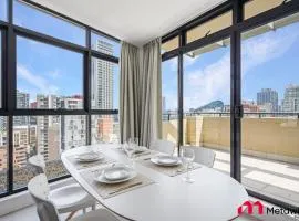 MetaWise Sydney CBD Haymarket Luxe 2Bed Penthouse Aqua