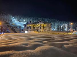 Apartment 122 - Aparthotel Vučko Jahorina - private host, хотел с джакузита в Яхорина