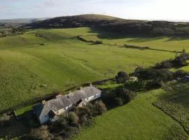 Old Coastguards - Stunning Historic Cottage