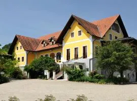 Sattlerhof Genießerhotel & Weingut