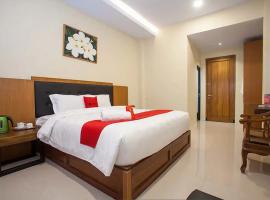 RedDoorz Premium @ Jalan Cengkeh Malang, hotel u gradu 'Malang'