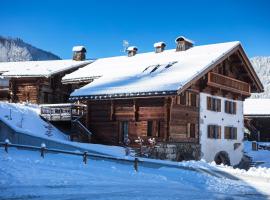 Les Chalets PVG, hotel em La Clusaz