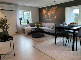 Private house in Orkanger, 35 minutes from Trondheim, casa de campo em Orkanger