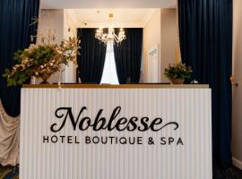 Râmnicu Vâlcea में, होटल Hotel NOBLESSE Boutique&Spa