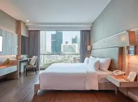 Adelphi Suites Bangkok