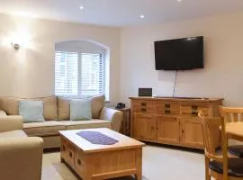 Air Maison - Secluded High End 2 Bedroom in Southsea FREE Parking