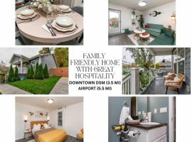 Family Friendly Home Close to Airport and Downtown, hotel ramah hewan peliharaan di Des Moines