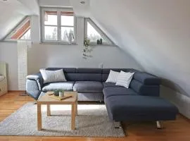 Ruhige 3-Zimmer-Wohnung am Stadtrand mit Bergblick