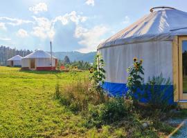 Glamping Niebiańska Osada Jurty Dolnośląskie & SPA, Zelt-Lodge in Polanica-Zdrój