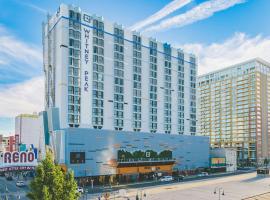 Whitney Peak Hotel Reno, Tapestry Collection by Hilton, hotell i Reno