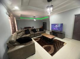 Lemajy Apartments - Flat 1 โรงแรมในโซลเวซี