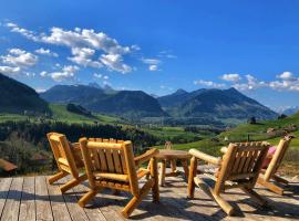 Chalet authentique avec magnifique vue, chalet i Cerniat