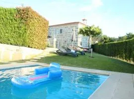 Quaint and Peaceful Barcelos Villa - 3 Bedrooms - Villa Mycenaean - Private Pool and Large Garden - North Portugal