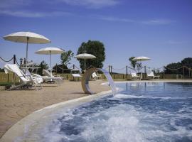 Cascina al Colle, hotel u gradu Populonija