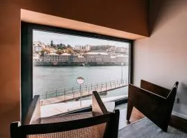 Luxury apartment near Douro river by Kobi