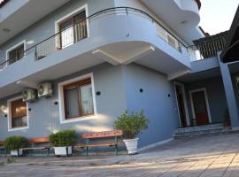 Albora Guest House, hotel in Fier