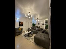 Exquisite Lekki Phase1 Apartment, hotell med parkeringsplass i Lagos