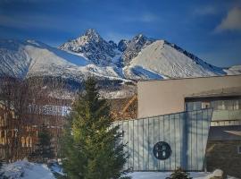 Hotel SOREA URÁN: Tatranská Lomnica şehrinde bir otel