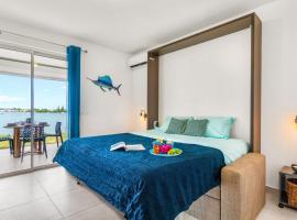 Le Curaçao - Spacieux studio piscine vue Lagon – hotel w mieście Marigot