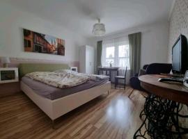 Fewo Neuruppin Einliegerwohnung, hotell i Neuruppin