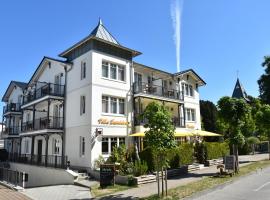 Pension Sanddorn mit Café Carlssons, guest house in Binz