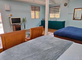 Homestay Teratak D`kemangi with Private Pool, smeštaj u okviru domaćinstva u gradu Baling