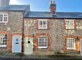 Quaint Cottage in the heart of Arundel, hotel din Arundel