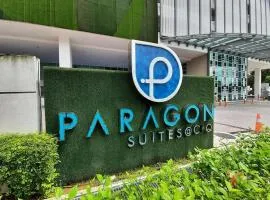 Paragon Suites CIQ 1BR Bathtub Balcony