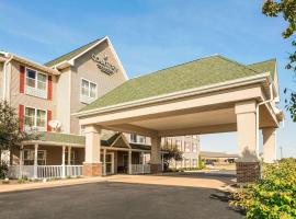 Country Inn & Suites by Radisson, Peoria North, IL, hotel sa Peoria