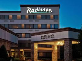 Radisson Hotel Freehold, khách sạn ở Freehold