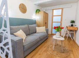 Studio cozy centre avec Parking, hotel en Grasse