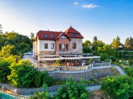 Hotel Plumlov, hotel v mestu Mostkovice