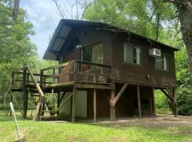 Cabañas El Tercer Ojo Tigre, hotell piirkonnas Tigre Delta, Tigre