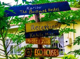 Backyard Hostel, hotel u gradu Moshi