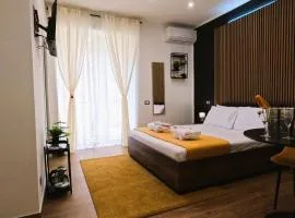 BlackWoody Contemporary Rooms - Napoli Centro Storico