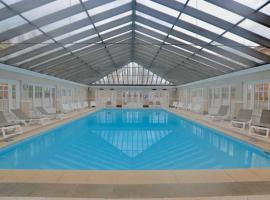 6-person apartment with swimming pool tennis court and free parking 25, hotell i Le Touquet-Paris-Plage