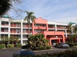 Boca Suites Deerfield Beach; SureStay Collection by BW, viešbutis mieste Dirlifd Bičas