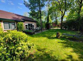 Viesnīca Spacious Chalet in Garderen with fenced garden pilsētā Gārderene