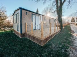 Soleil Levant - Camping Belle-Vue, hotel a Berdorf