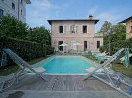 Villa Lilli con piscina riscaldata