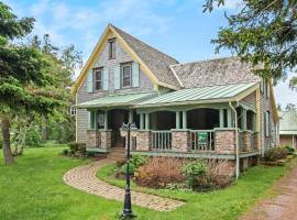 Avonlea Forest Hill Cottages, casa de muntanya a New Glasgow