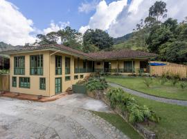 Sazagua Cocora Reserva Natural โรงแรม 5 ดาวในซาเลนโต