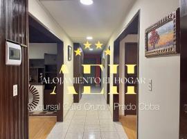 Alojamiento El Hogar Casa completa - Prado - Centro Cbba, hotel con estacionamiento en Cochabamba