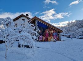 Hostal Rural Iratiko Urkixokoa, country house di Orbaiceta