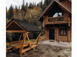 Mayak Chalet Resort Mykulychyn