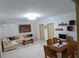 EniGuesthouse, отель в Гирокастре