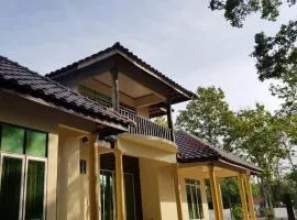 Rumah Madu Tiga Kangar